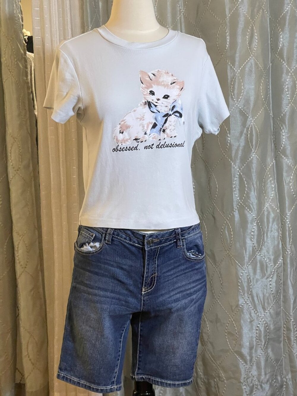 Item # 48 - Cute teen girls casual outfit bundle